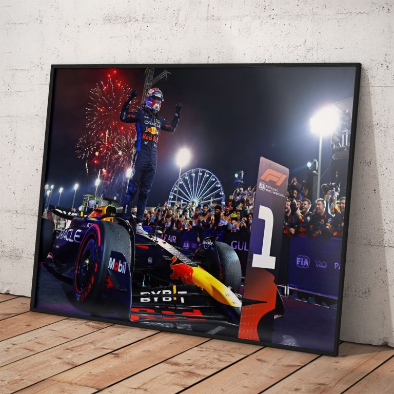 Plagát Max Verstappen orientovaný na šírku, s kvalitnou tlačou.