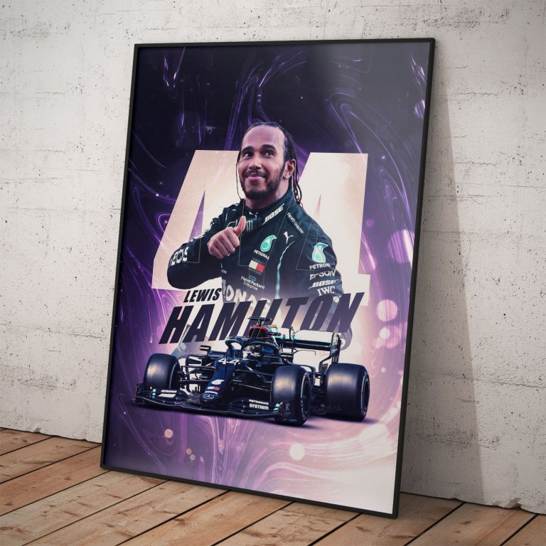 Portrét Lewis Hamiltona s číslom 44 na kvalitnom pololesklom papieri.