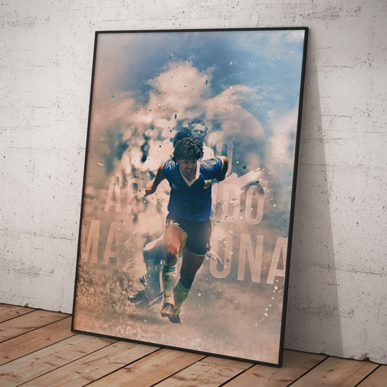 Plagát Diego Maradona počas hry, kvalitný pololesklý papier.