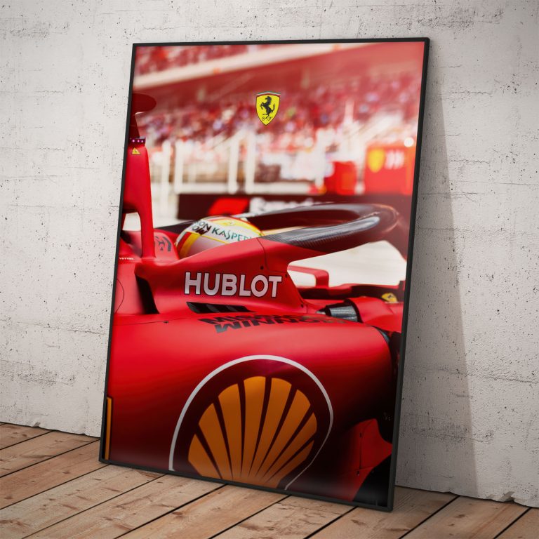 Detailný poster Scuderia Ferrari, kvalitný pololesklý papier, dizajnované a vyrobené na Slovensku.