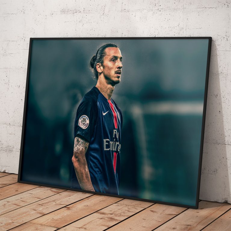 Plagát Zlatana Ibrahimovića v drese PSG na kvalitnom papieri s perleťovým efektom.