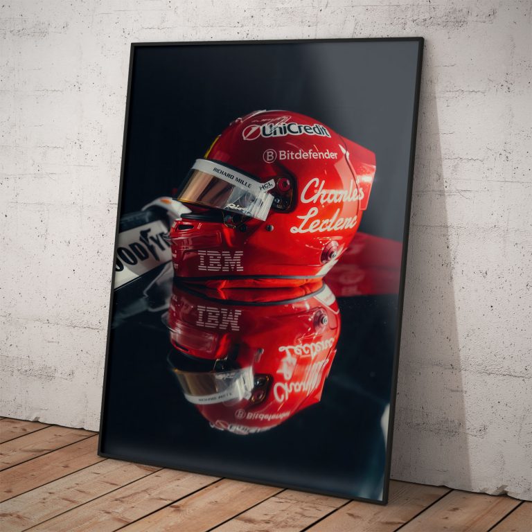 Plagát Charles Leclerc s detailom prilby, kvalitný pololesklý papier.