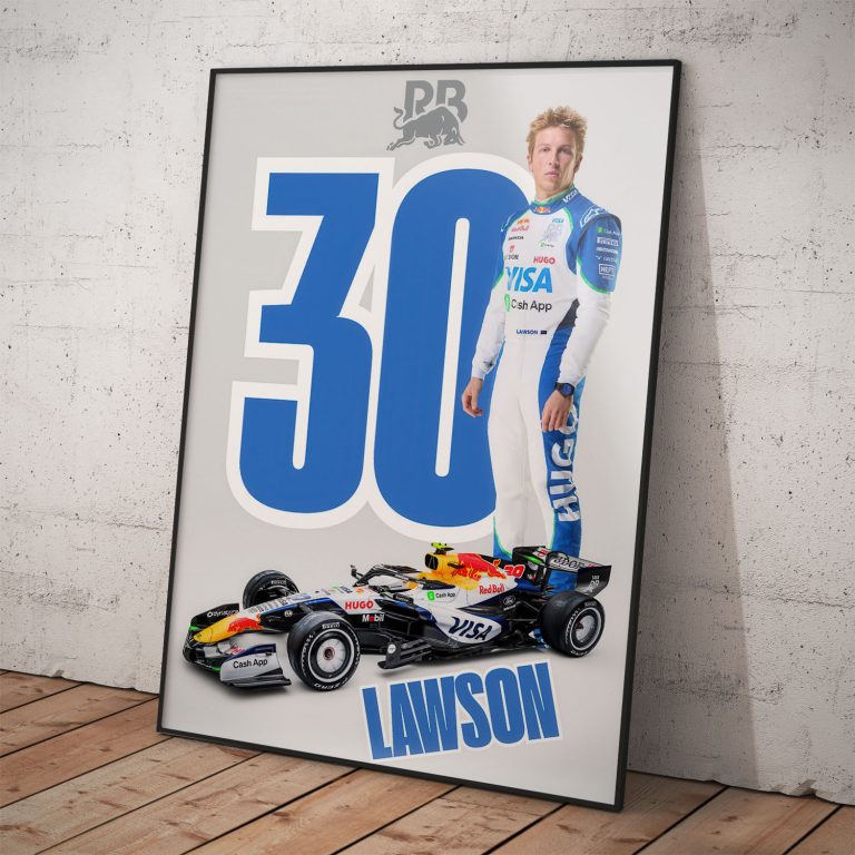 Plagát Liam Lawson v kombinéze RB Formula One Team s číslom 30 a monopostom F1 pre sezónu 2026 na svetlom pozadí.