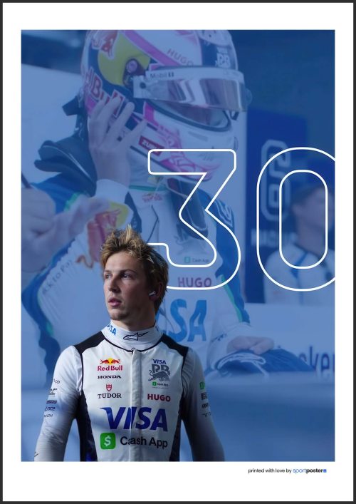 Plagát Liam Lawson - F1 - 02 | SportPoster.Sk Umelecký plagát Liam Lawson so štartovým číslom 30 a záberom z garáže RB Formula One Team pre sezónu 2026.