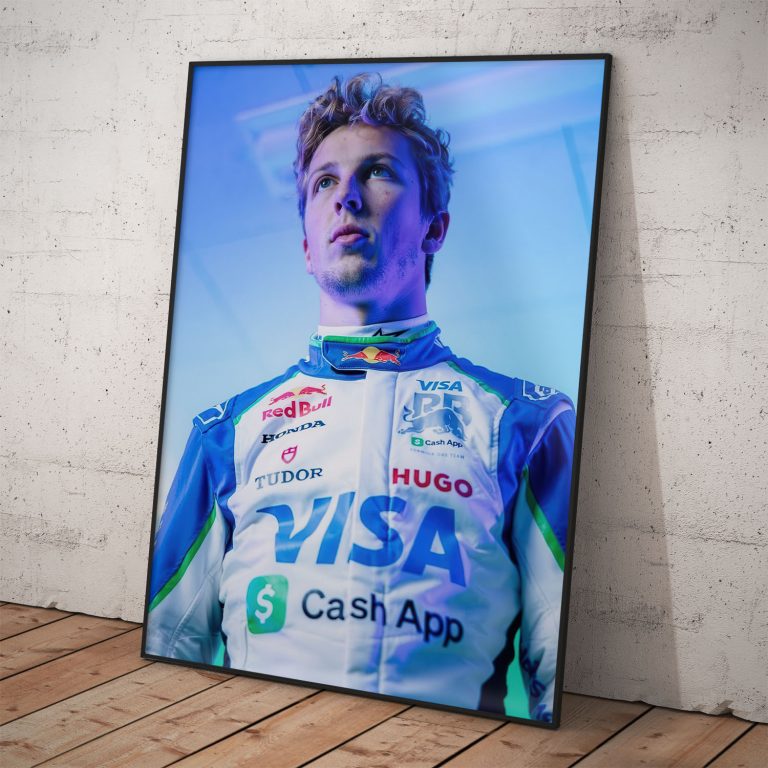 Dizajnový plagát Liam Lawson v neónovo modrom nasvietení v kombinéze RB Formula One Team pre pretekársku sezónu 2026.