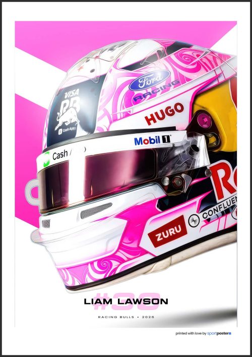 Detailný plagát pretekárskej prilby Liama Lawsona #30 v ružovo-bielom dizajne pre RB Formula One Team pre sezónu 2026.