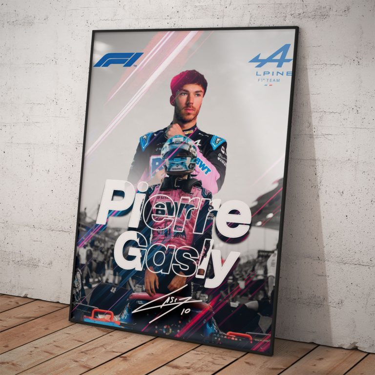 Svetlý dizajnový plagát Pierre Gasly s dvojitým portrétom, výrazným 3D menom, podpisom a svetelnými líniami Alpine F1.