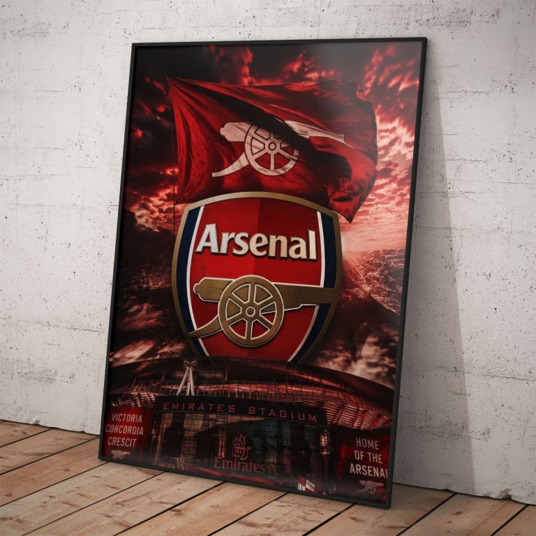 Futbalový plagát Arsenal FC s oficiálnym erbom, červenou vlajkou a štadiónom Emirates Stadium.