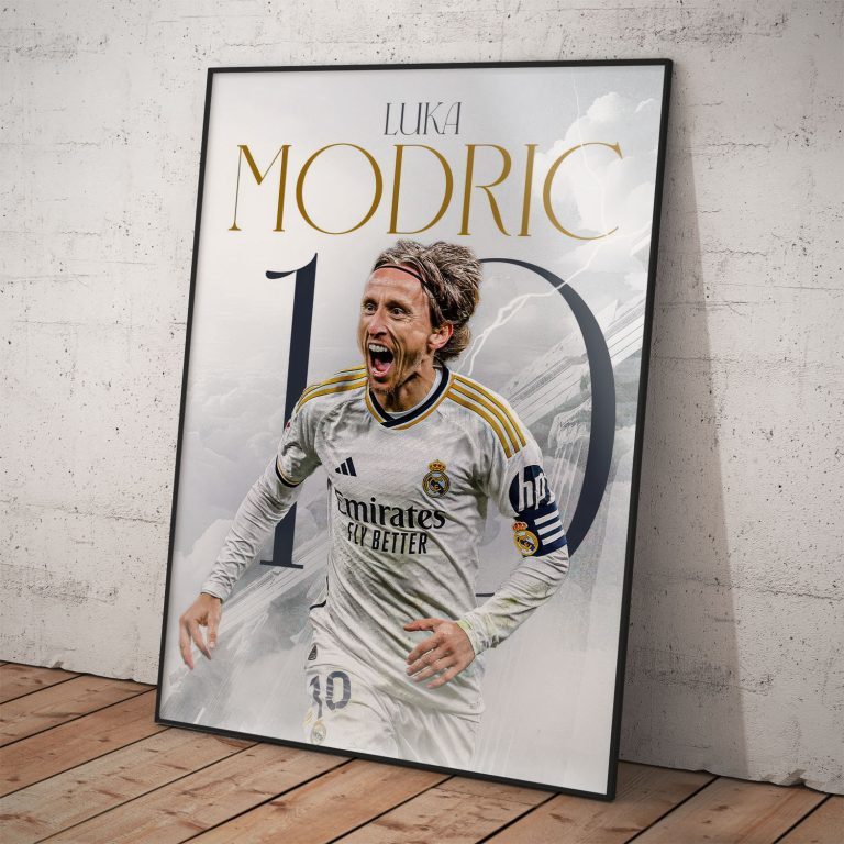 Futbalový plagát Luka Modrić oslavujúci gól v drese Real Madrid s číslom 10.