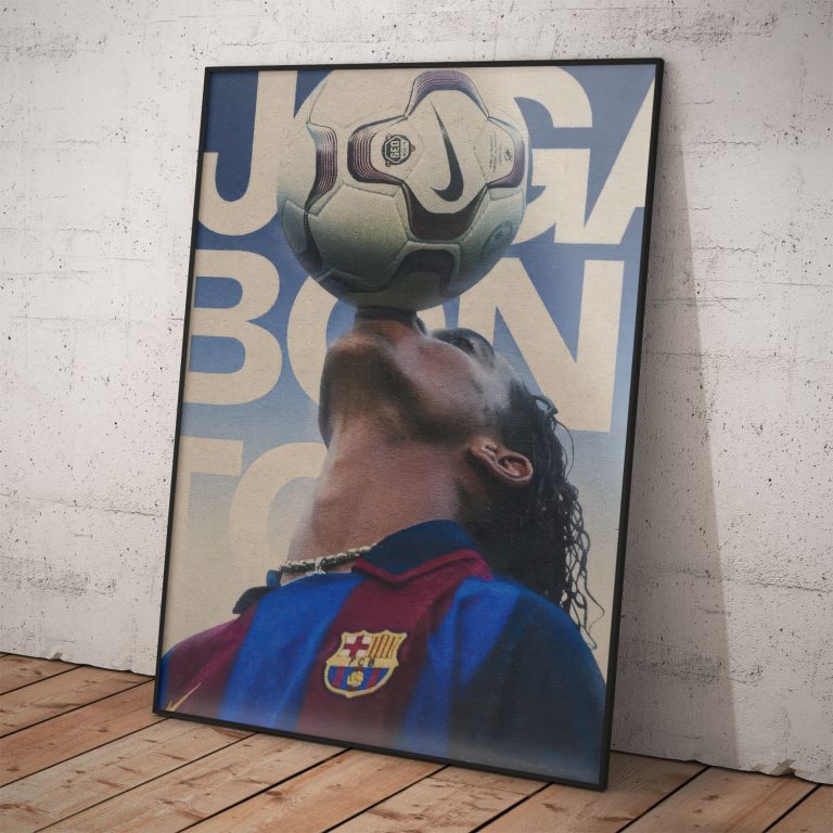 Retro plagát Ronaldinho balansujúci futbalovú loptu na tvári v drese FC Barcelona s nápisom Joga Bonito.
